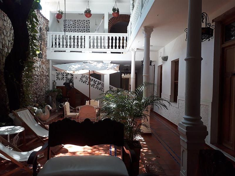 Hostal Patios *