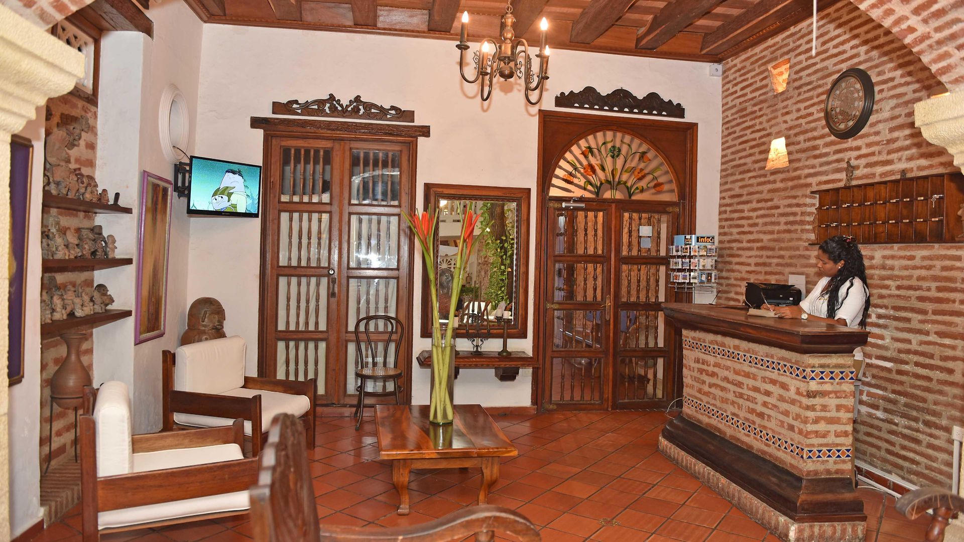 Patios Hostal