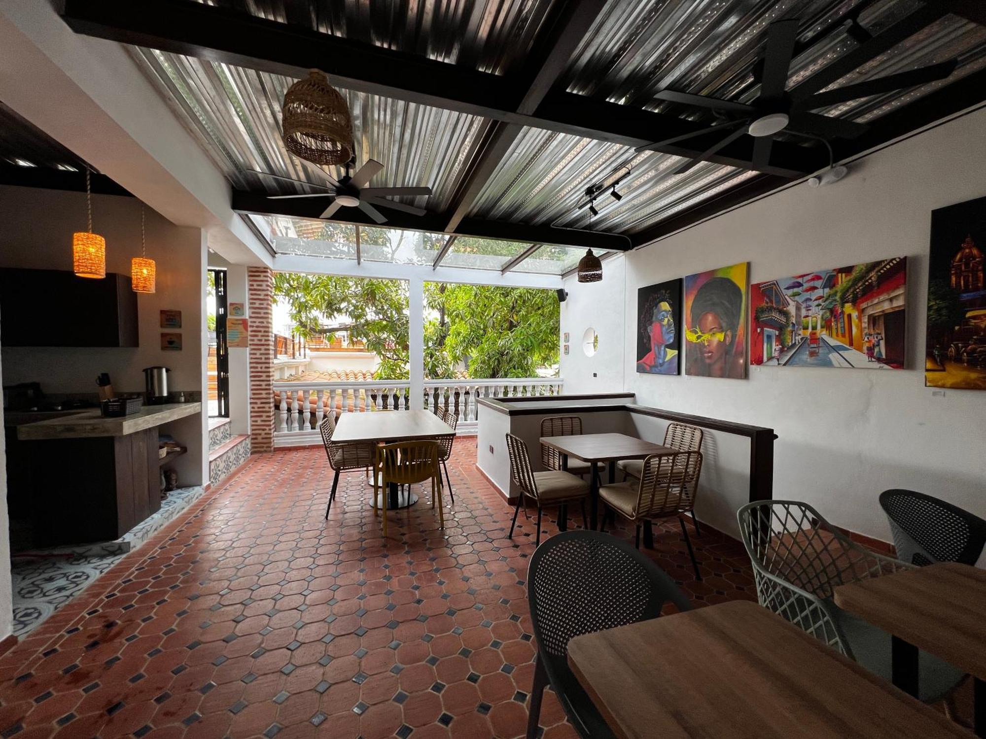 Hostel Patios *